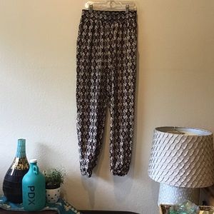 Tapered Summer Pants